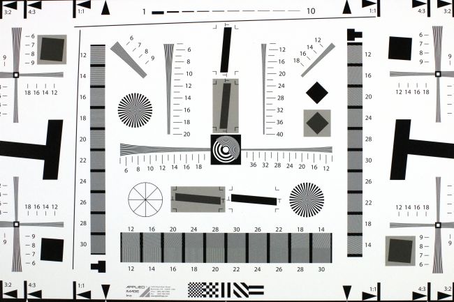 مقایسه دوربین D760  با دوربینهای مشابه