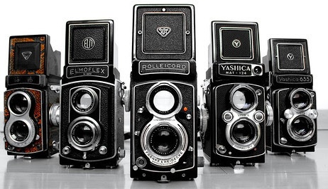تعمیر دوربین‌های عکاسی قدیمی دو لنزه (Twin Lens Reflex Cameras)