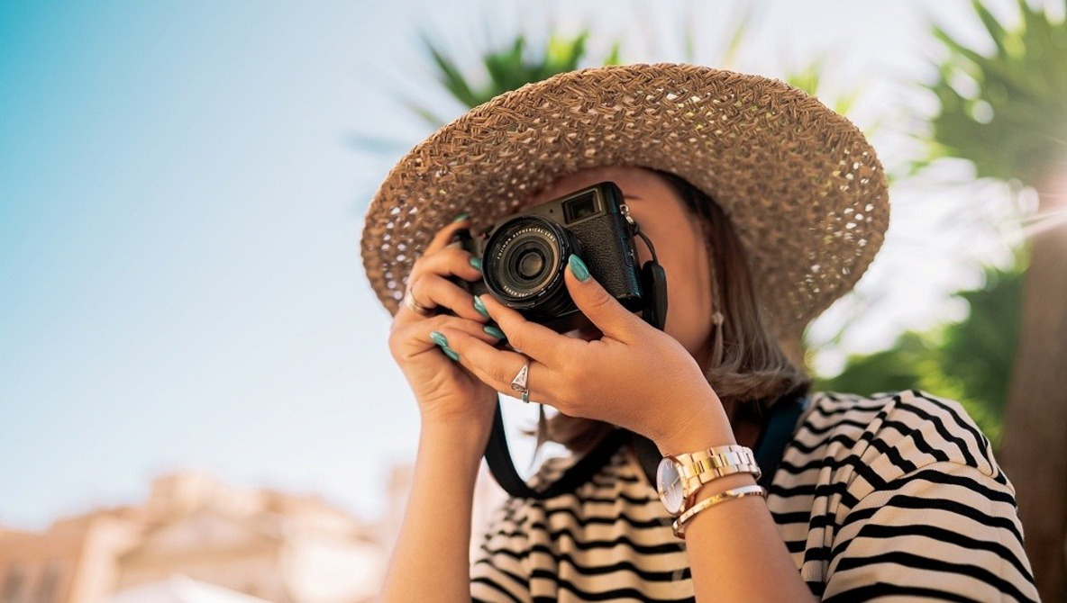 استفاده از آرشیو تصاویر عکاسان برای آموزش مدل‌های هوش مصنوعی بدون مجوز