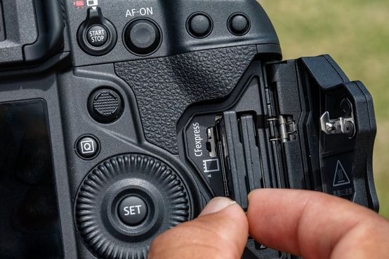 توقف تولید canon-eos-1dx-mark-iii