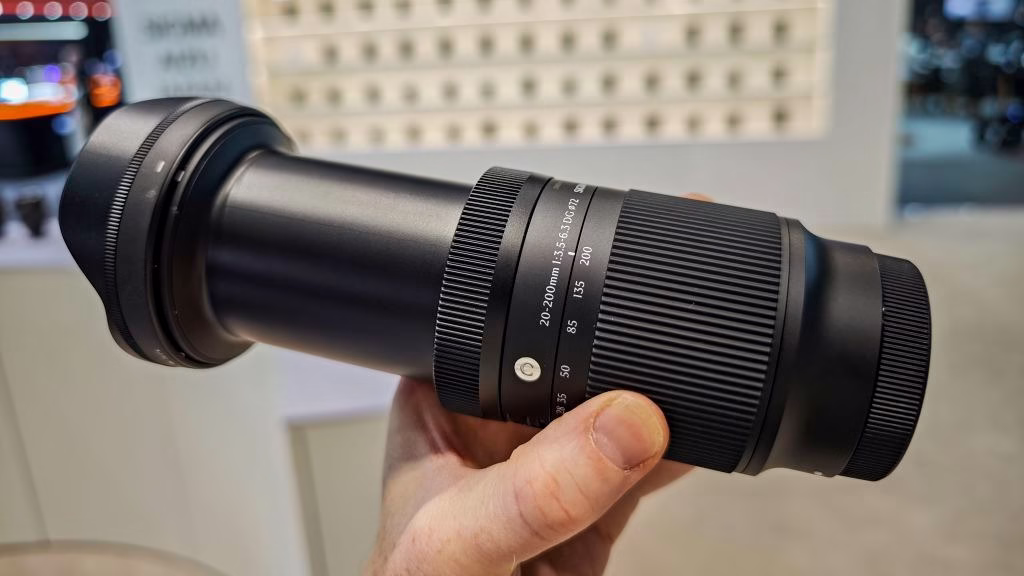 بررسی ۷ دوربین ، لنز و تجهیزات جدید معرفیشده در IBC 2025 ؛ از کانن تا بلک مجیک 9 لنز Canon CN-E Prime → «لنز سینمایی جدید کانن