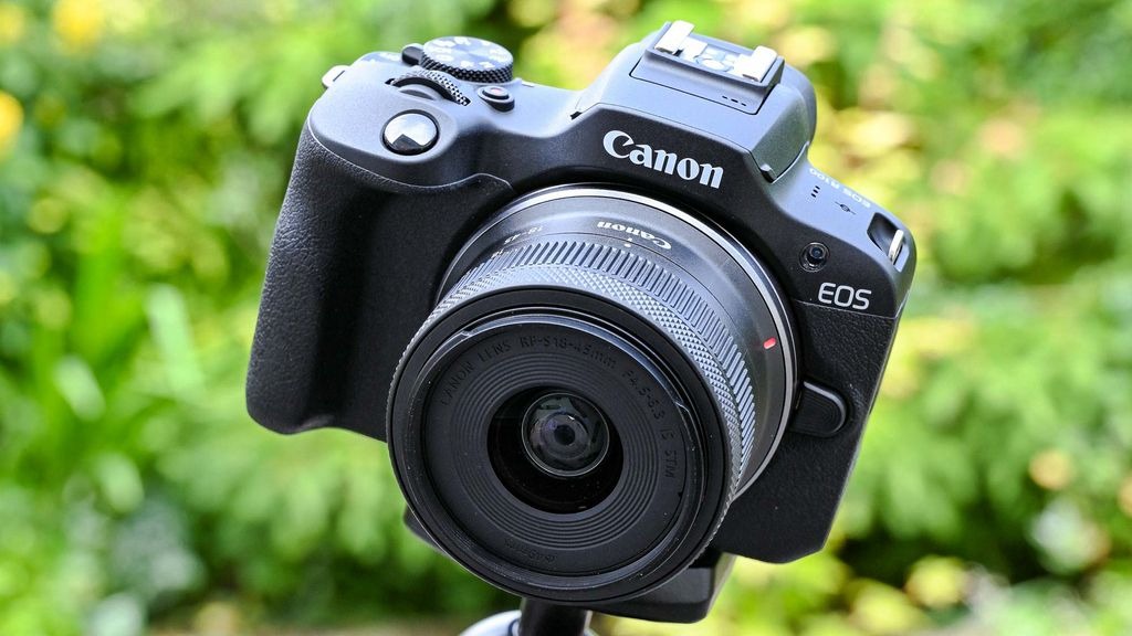 	Canon EOS R100 – دوربین اقتصادی و سبک برای تازه‌کارها