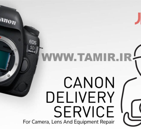 یک گرافیک جذاب و مدرن از لوگوی «ایده‌آل دوربین» در کنار آیکون یک وسیله نقلیه