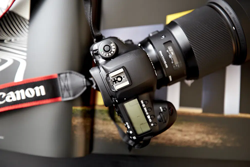 این دوربینهای قدیمی کانن هنوز هم از بسیاری از مدلهای جدید بهتر هستند 2 کلیدهای پشت بدنه 5D Mark IV
