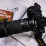 بهترین لنزهای فول فریم نیکون زیر ۵۰۰ دلار: راهنمایی جامع برای عکاسان اقتصادی 13 لنز Nikon Z 28mm f/2.8 فول فریم اقتصادی