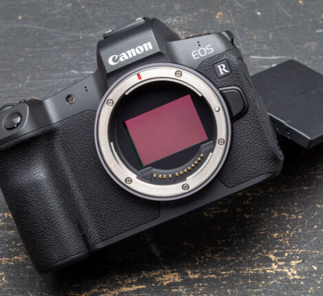 دوربین کانن بدون آینه شکسته