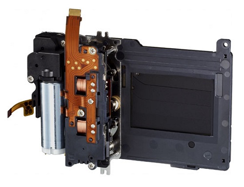 عکاسی خیابانی: راهنمای جامع حفاظت از دوربین و تعمیرات تخصصی در شرایط چالشبرانگیز 6 بررسی شاتر دربین و سلامت آن