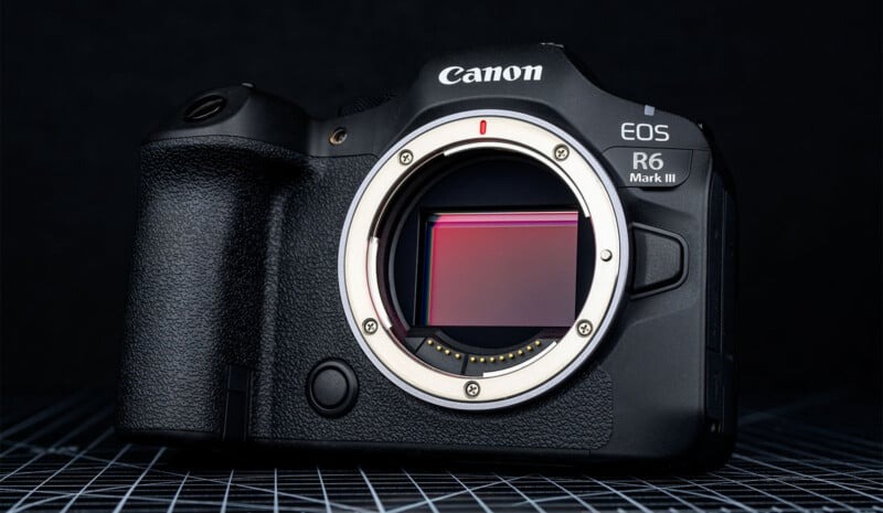 "Canon R6 III body design image