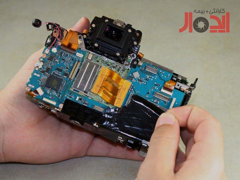 نمای نزدیک از سنسور دوربین کانن