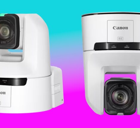 مقایسه پورت‌های پشتی دوربین CR-N350 (چپ) و CR-N400 (راست) و نمایش تفاوت در اتصالات حرفه‌ای.