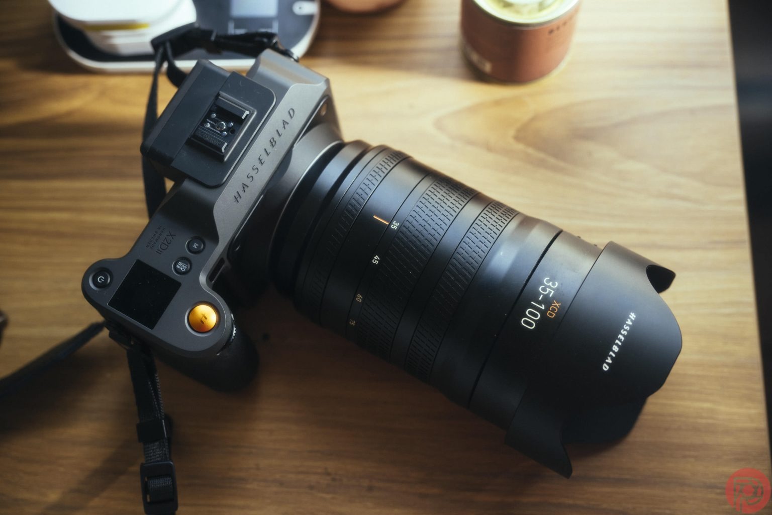 بهترین دوربینهای ۲۰۲۵ برای عکاسان حرفهای: راهنمای جامع انتخاب 8 دوربین نیکون Z6 III با طراحی مدرن