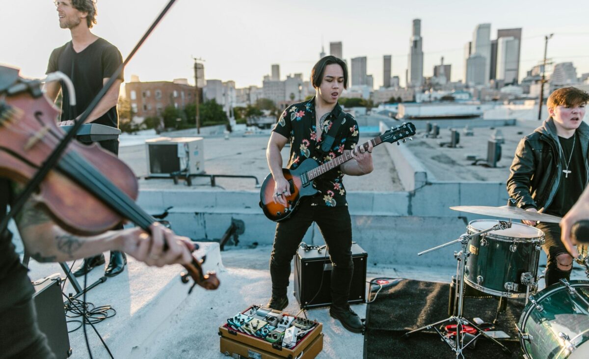 لنز Canon RF 15-35mm f/2.8 برای فیلمبرداری موزیک ویدیو