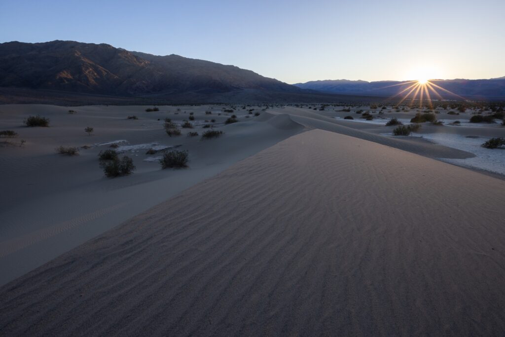 بررسی تخصصی لنز Canon RF 14-35mm f/4 L IS — شاهکار واید برای عکاسی منظره 5 زاویهٔ باز از کوه و آسمان