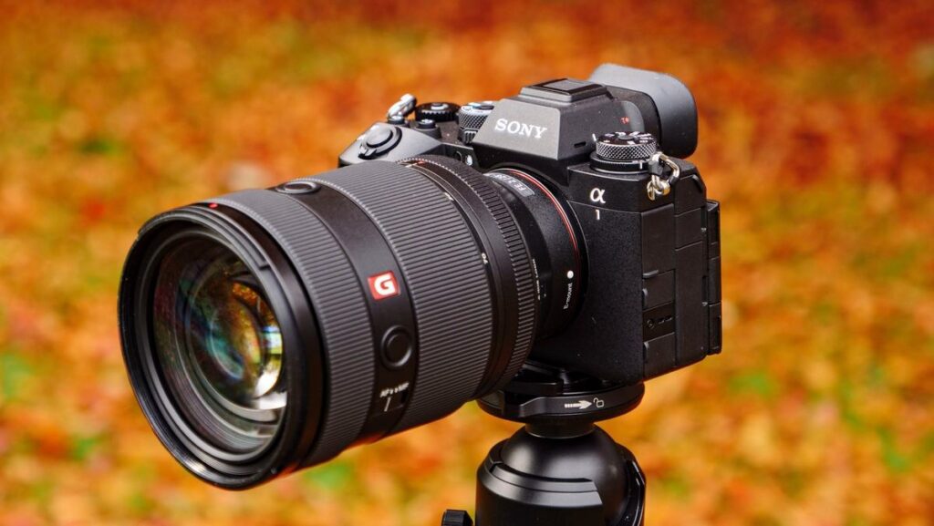 بهترین دوربینهای فولفریم سونی که برنده جوایز جهانی شدند 6 گریپ دوربین سونی A7 برای نگهداشت بهتر