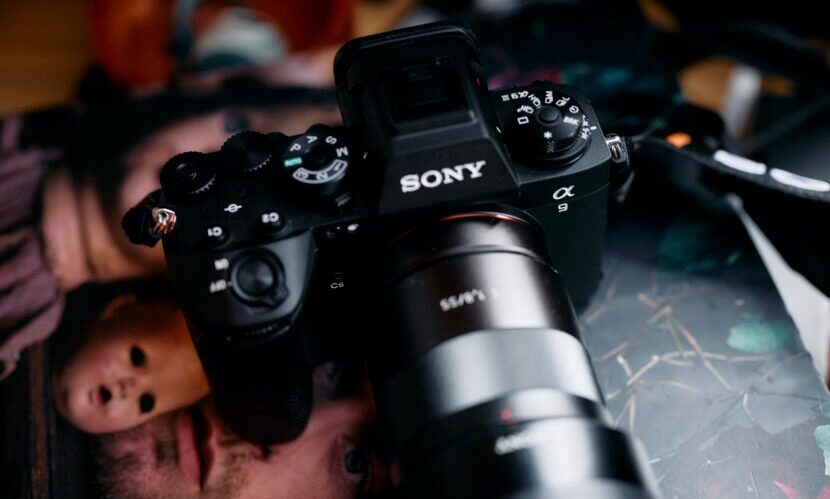 دوربین لایکا SL3 با بدنه فلزی