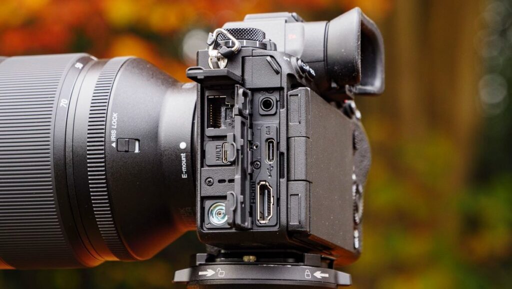 بهترین دوربینهای فولفریم سونی که برنده جوایز جهانی شدند 7 سونی A7 برای عکاسی خیابانی