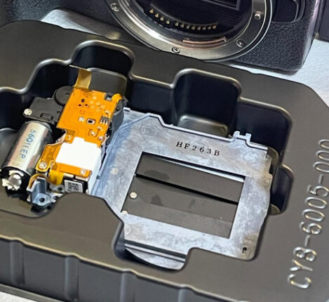 تعمیر آب‌خوردگی دوربین کانن توسط تکنسین