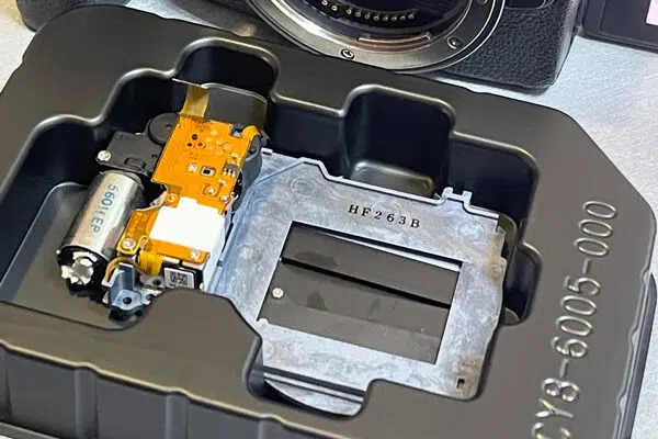 تعمیر آبخوردگی دوربین کانن (canon) - راهنمای جامع اورژانسی و خدمات تخصصی 1 تعمیر آبخوردگی دوربین کانن توسط تکنسین