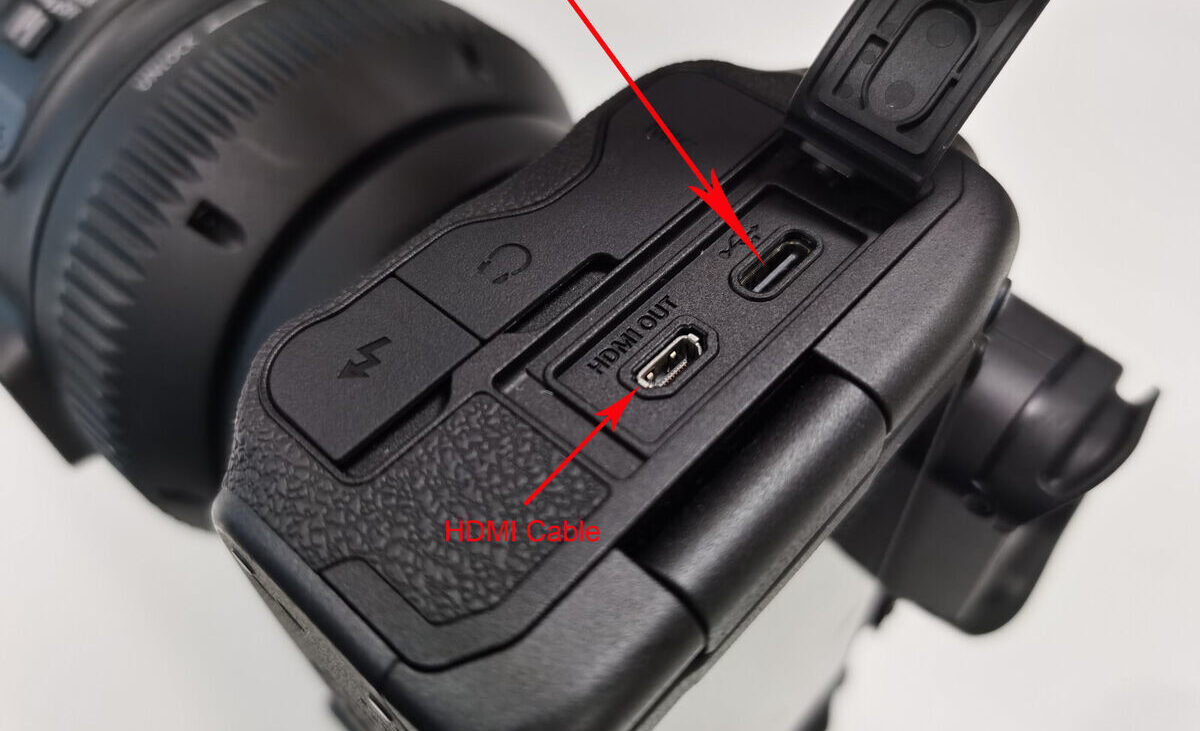 خروجی هایی برای ارتباط مستقیم و ژخش زنده