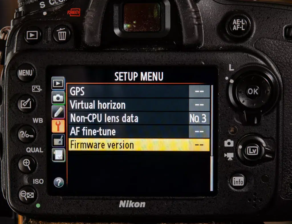 منوی دوربین نیکون با گزینه Firmware version