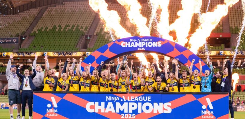 این عبارت به معنای استفاده از فنون عکاسی برای روایت داستان‌ها و احساسات مرتبط با رویدادهای ورزشی است و تأکید بر ایجاد ارتباط عاطفی و بصری با بیننده دارد.