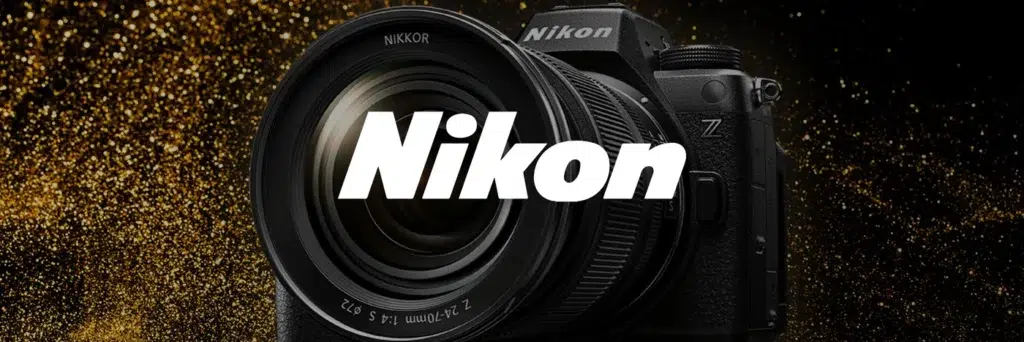 تعمیرات تخصصی نیکون (Nikon) — مرکز خدمات ایدهآل دوربین 2 این تصویر به کاربران نشان میدهد که تعمیرات نیکون توسط افراد متخصص انجام میشود.