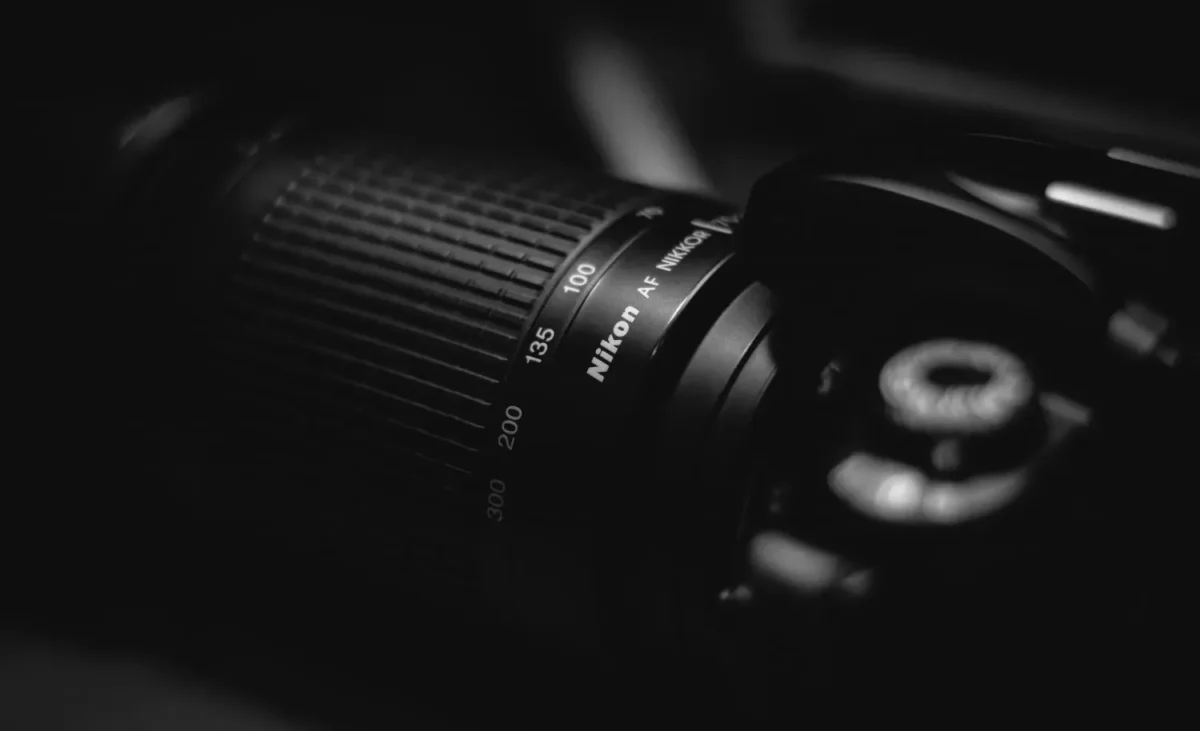 راهنما روش‌های عیب‌یابی فوکوس خودکار را شامل می‌شود.