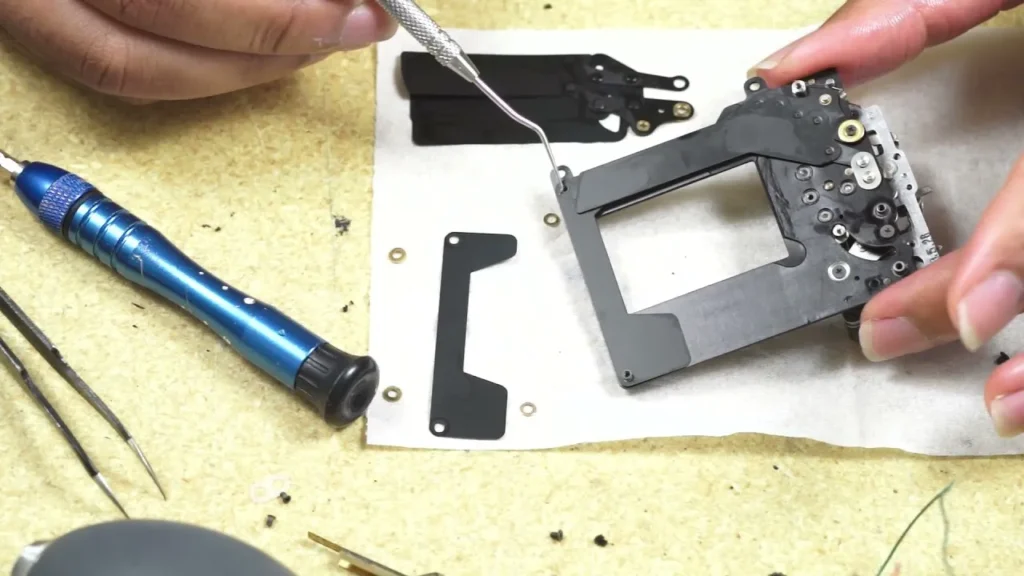 ابزارآلات پیشرفته مورد استفاده در تعمیرات دوربین 