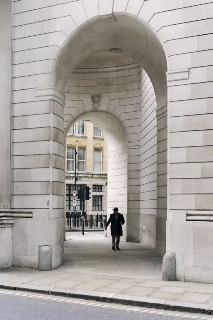 نمونه‌ای از تحقیق آنلاین برای یافتن مکان‌های عکاسی مناسب