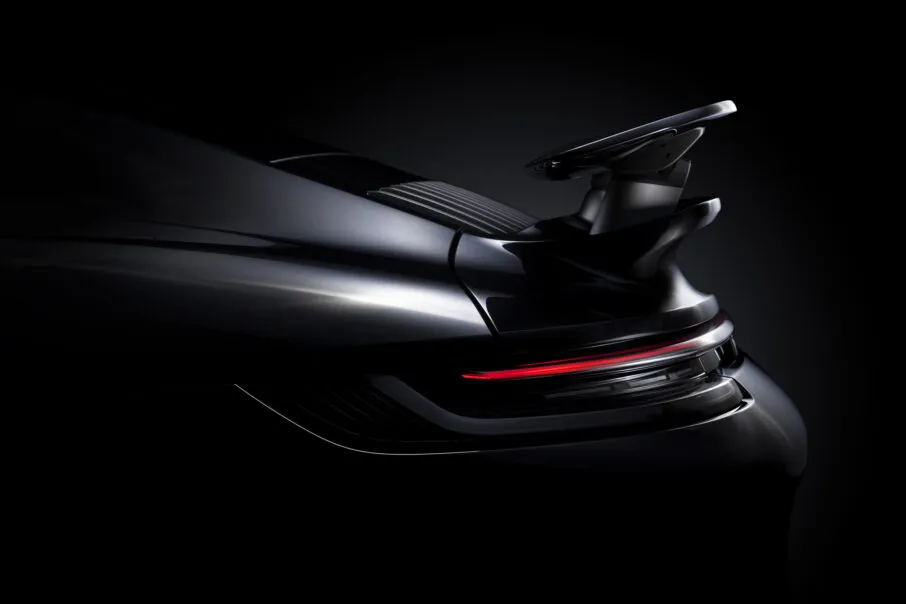 هنر ثبت حرکت: راهنمای جامع عکاسی خودرو 6 نورپردازی در عکاسی خودرو