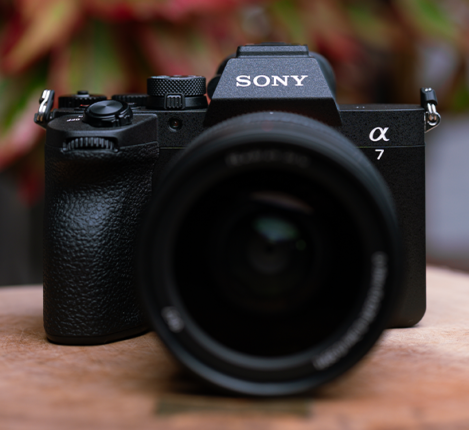 دوربین جدید سونی a7 V با طراحی حرفه‌ای