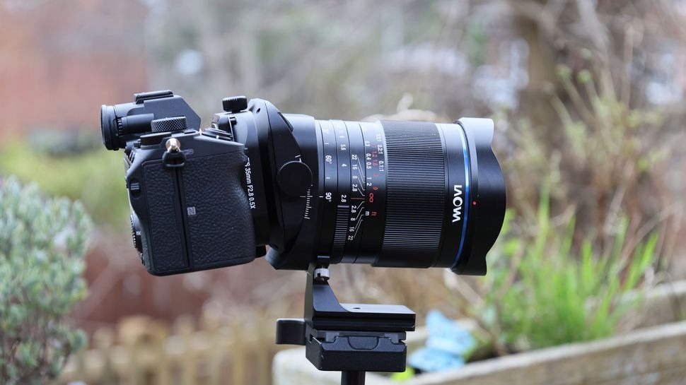 کنترل عمق میدان با حرکت تیلت لنز لاوا