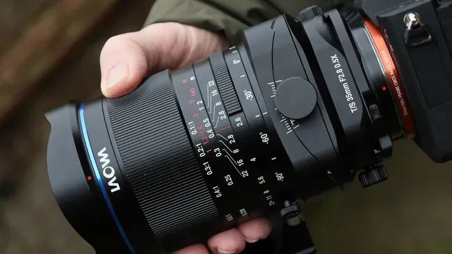 استفاده از لنز لاوا روی سه‌پایه