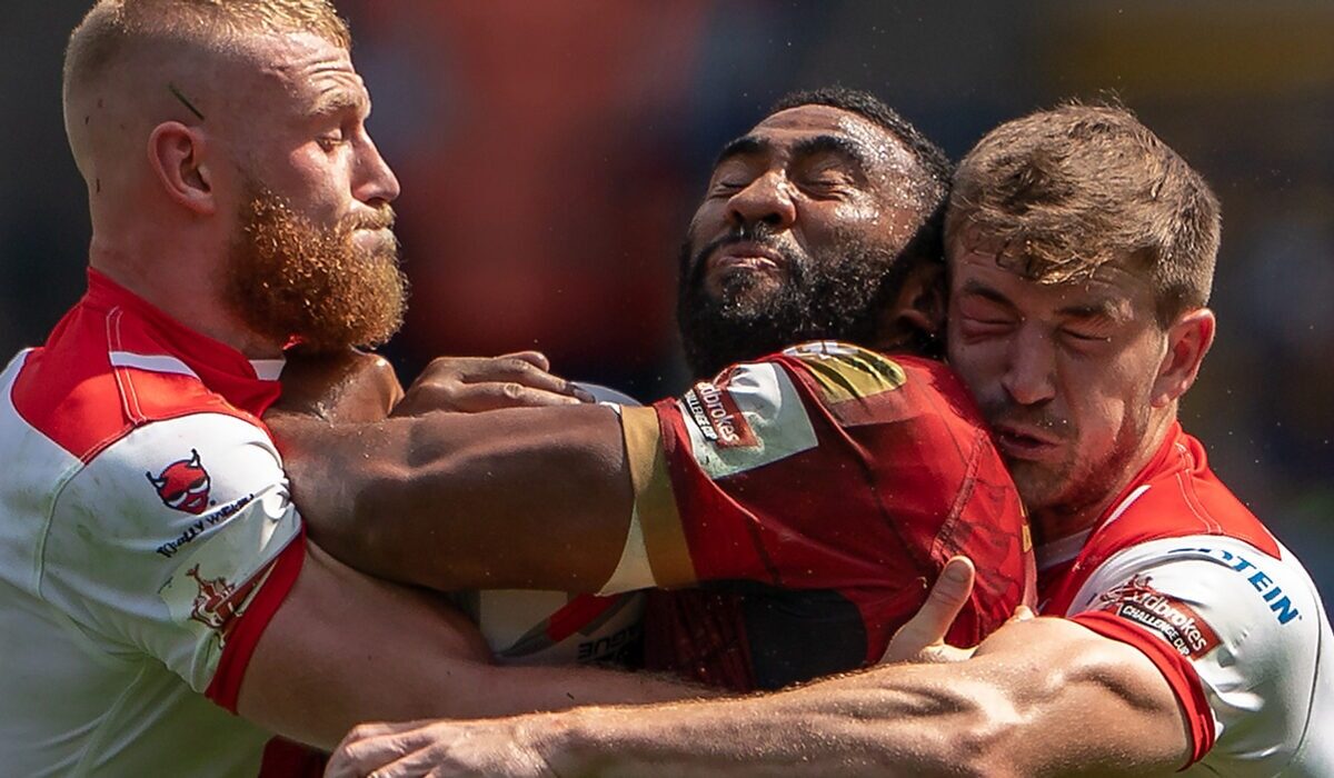 هنر عکاسی راگبی: ثبت لحظات سرنوشت‌ساز در زمین بازی با دوربین حرفه‌ای