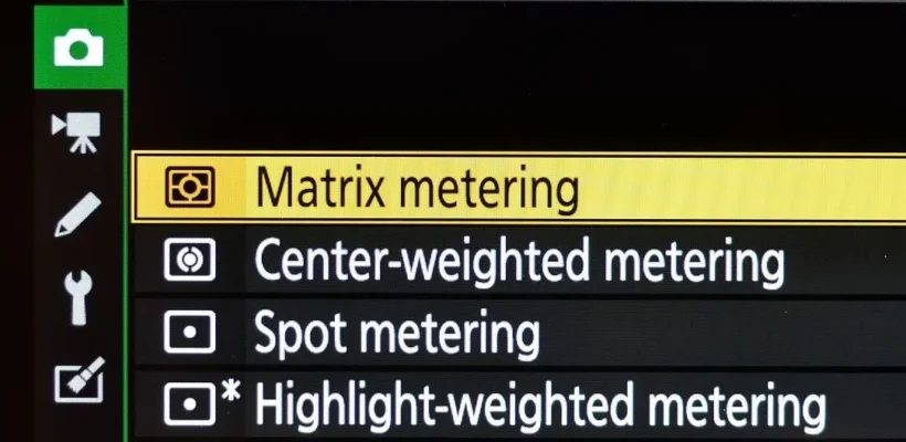Highlight-Weighted Metering