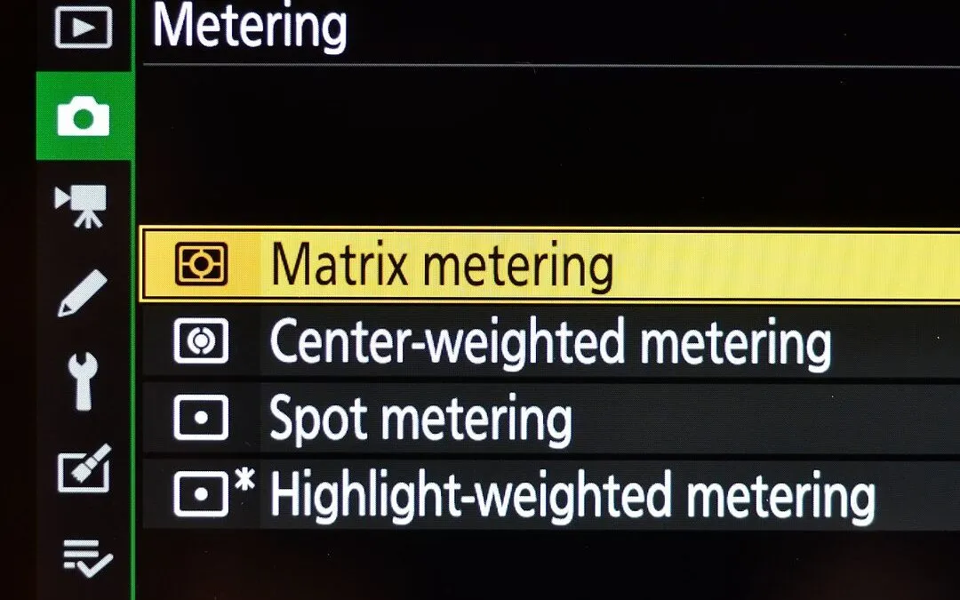 Highlight-Weighted Metering